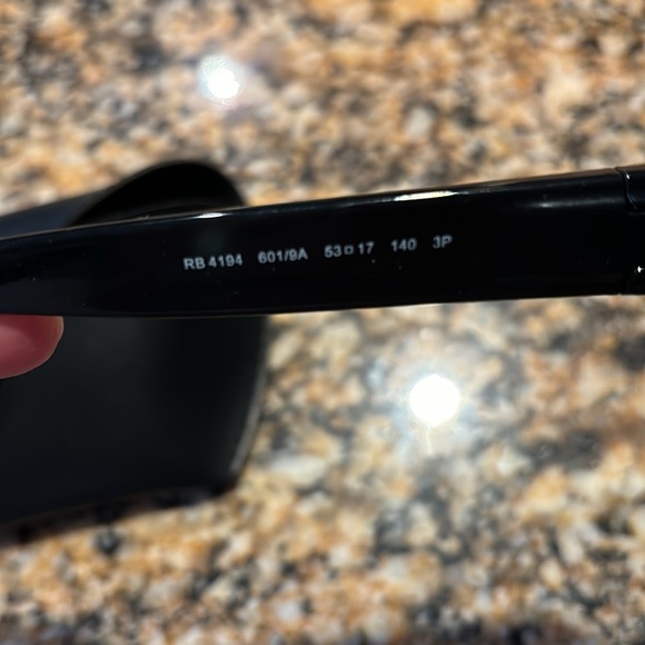 Ray-Ban Polarized - Picture 7 of 7